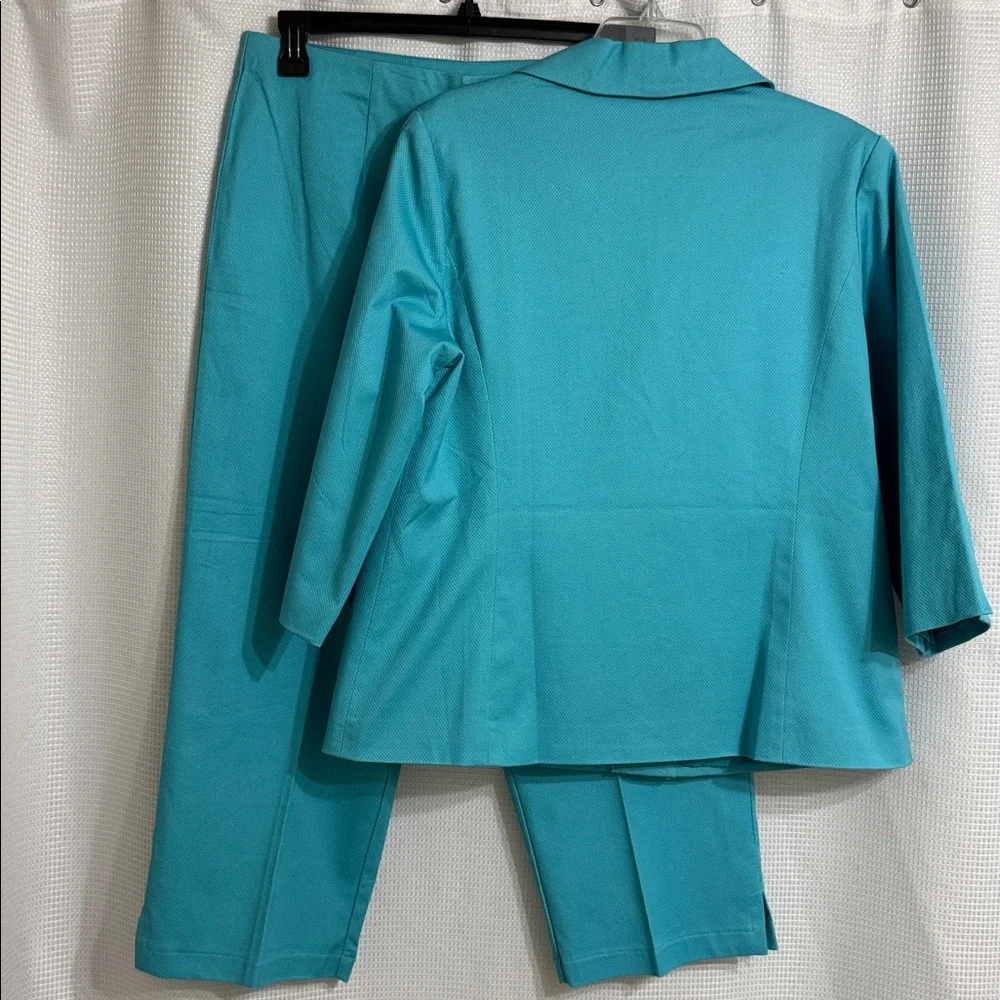 NWT Bob Mackie wearable art 2 piece pants suit. Size L - Picture 2 of 12